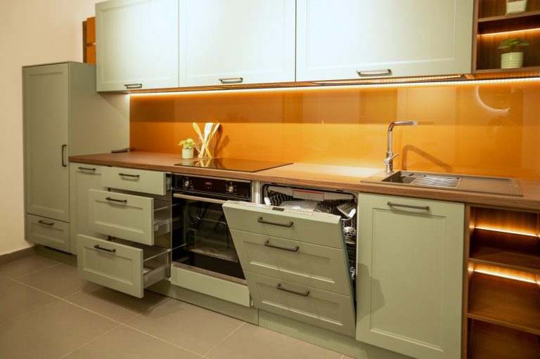 Vintage design – Cascada – Beépített mosogatószekrény