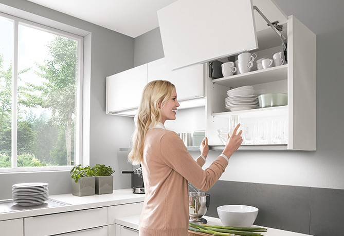 Ergonómia – fejtér és felső szekrények elérése