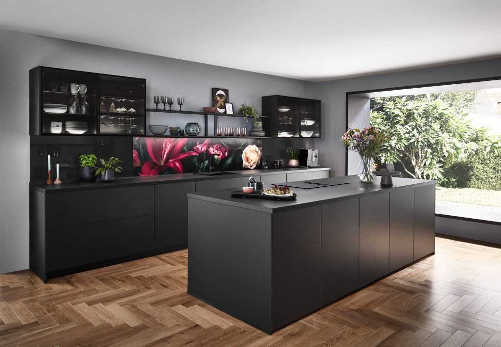 Touch bútorfront – szupermatt felület, visszafogott elegancia, Lacquered laminate black supermatt