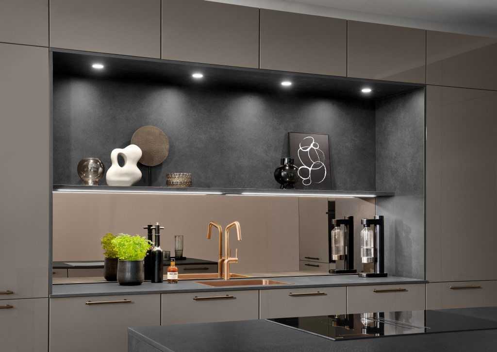 Novalux bútorfront – magasfényű lakkfelület, prémium elegancia, Lacquer taupe grey high gloss